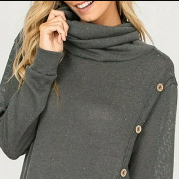 ⚠️LAST 1⚠️CHARCOAL LONG SLEEVE TOP - Picture 4 of 4